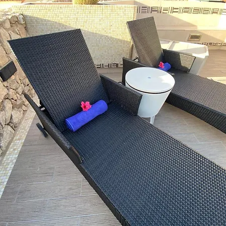 Loba With Private Pool Вилла